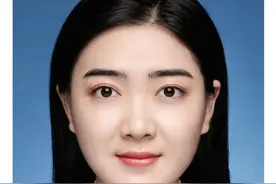 毛金凤：初心如磐 奋楫笃行图片