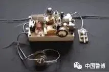 中国共产党第一部无线电收发报机 | 红色公安印记图片