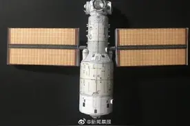 神还原！航空爱好者自制中国空间站模型 你想试试吗？图片