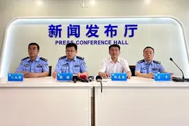 非晋A机动车 高峰期能走滨河东西路啦图片