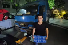 嫌疑车只是套牌？交警警觉深度排查图片