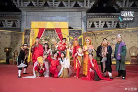 杨紫发文致敬六小龄童：前辈让我明白演员的责任图片