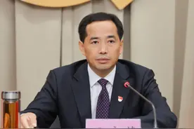 王启荣当选宿州市埇桥区委书记 武静当选区纪委书记图片