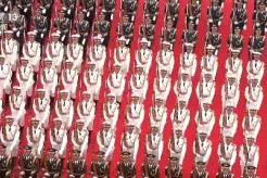 国旗护卫队俯拍画面来了！网友：震撼图片