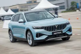 岚图FREE场地试驾：4秒破百级的中大型SUV体验到底如何？图片