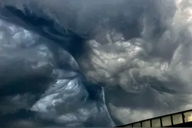 天津出现“诡异云”，像极了大片场景，专家解读：系糙面云，十分罕见图片