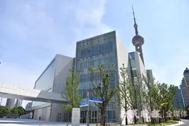 把最好的资源留给人民！浦东美术馆今天上午正式开馆图片