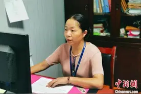 湖北一孝顺儿媳照顾重病公公19年不言弃图片