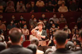 “中国合唱节”为她首开专场，《Stay With Me》感动人心图片