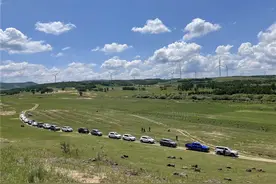 河北暑期游市场序幕拉开 "红色景区＋绿色林草"持续升温图片