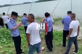 1根鱼竿串上10个钩，组团违规垂钓，联合执法小组把心存侥幸者一窝端视频封面