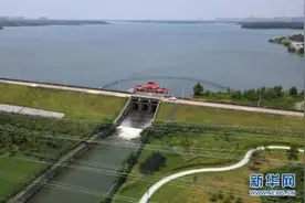 合肥市两座水库开闸泄洪图片