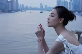 倪妮一袭白裙惊艳网友！高级范“气氛美人”怎么炼成的图片