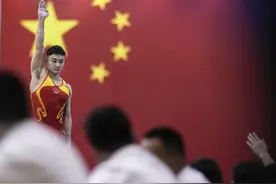 中国奥运代表团正式亮相：运动员431人，24位奥运冠军图片