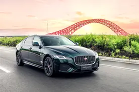 试驾｜全新捷豹XFL：车长五米上赛道，谁说中大型轿车不运动？图片