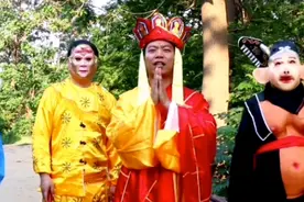 河南乡镇干部扮演“唐僧师徒”卖桃视频走红：没想到会这么火，卖出3万多斤图片