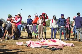 已致212人死亡！南非发生骚乱超2500人被捕，前总统女儿涉嫌助长暴力图片