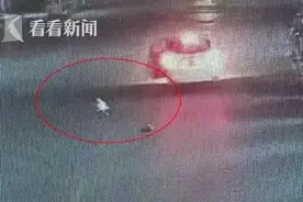 你扔我手机我扔你包包！上海一对姐妹吵架，30多万差点没了图片