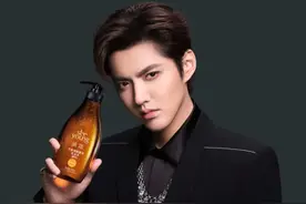 吴亦凡陷桃色风波：8大品牌商业合作两日全解约，新剧涉三家上市公司图片