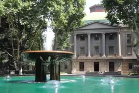 校园建筑有多美？来这里穿越百年时光视频封面