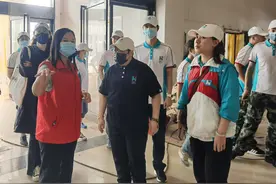 韩红、王一博现身河南巩义：我们送来了救援物资，绝不会袖手旁观图片