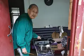 河南新乡一养老院遭河水倒灌：126名老人需要米面油等物资图片