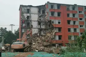 大红门苗圃西里1、2号楼拆除 地铁8号线与地铁10号线将实现换乘图片