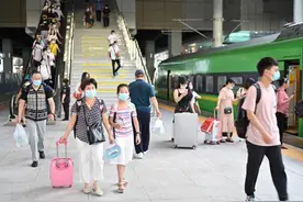 最低票价162元！重庆到张家界首趟动车组列车正式开行图片