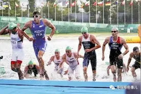 铁人三项选手集体呕吐，日媒称水质没问题，日本网友自己吵起来了图片