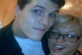 男子利用AI模仿去世8年的女友陪自己聊天图片