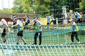 这些留在上海的少数民族老师，是怎样当好老师的？图片