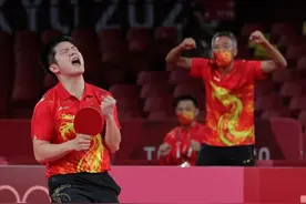 马龙赢了！樊振东赢了！金牌提前到手了图片