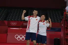 爱吃辣的王懿律为嘉兴拿下首枚奥运金牌，王妈妈隔空喊话：“南湖男儿好样的，回来想吃什么都可以！”图片