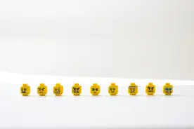 一课译词：怒不可遏图片