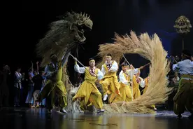 聚焦浦东三林百年变迁，歌舞剧《爱在三林塘》上海首演图片