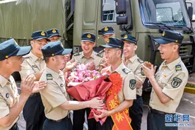 在习近平强军思想指引下·我们在战位报告｜“导弹兵王”王忠心：我永远是党和人民的一个兵图片