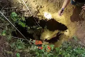 瓮安：500斤水牛坠深洞 消防人员成功解救图片