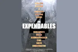 《敢死队4》进入筹备阶段 史泰龙曝光骷髅戒指图片