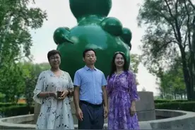 跟着歌声去旅游图片