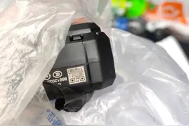 壹现场丨谁干的？北京一市民称私家车惊现定位器 警方介入调查图片