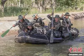 “魔鬼”对于解放军特战营长刘近为何是“爱称”？图片