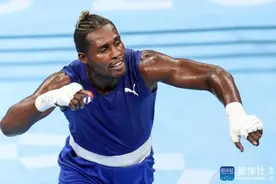 拳击——男子91公斤级决赛：古巴选手拉·克鲁兹夺冠图片