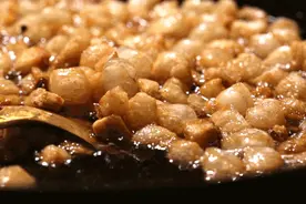 猪油渣到底能不能吃？经常吃猪油渣，对健康是好是坏？图片