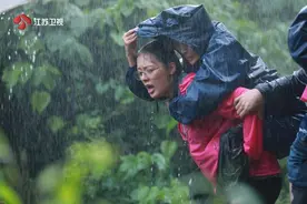 时代报告剧《那些日子》开播，8月10日晚“美好青春”诠释初心使命图片