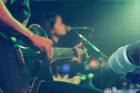 文旅部规范歌曲点播系统含有违禁歌曲现象 将建立音乐内容审核专家小组和违规曲目清单制度图片