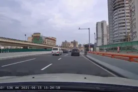 【监管】变道不打灯、未系安全带……这6起交通违法案例被曝光图片