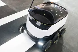 Starship送货机器人落地20所大学，最高时速4英里/小时图片