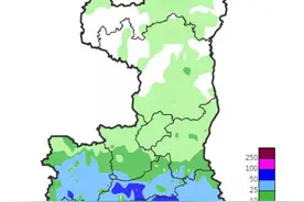 陕西多地出现大暴雨 108国道一处路段发生塌方图片