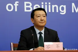 北京地铁37座车站早高峰适时限流，有效控制满载率图片