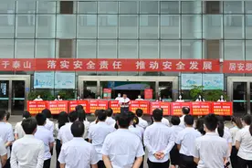 众志成城抗疫情 湘粮大爱有担当 湖南粮食集团捐赠300万元爱心物资助力张家界疫情防控图片
